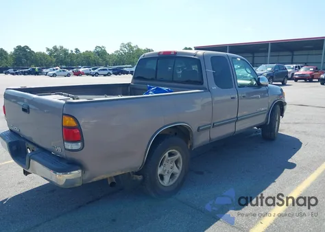 2001 Toyota Tundra Sr5 V8 из США, поврежденный, VIN 5TBRT34151S157324